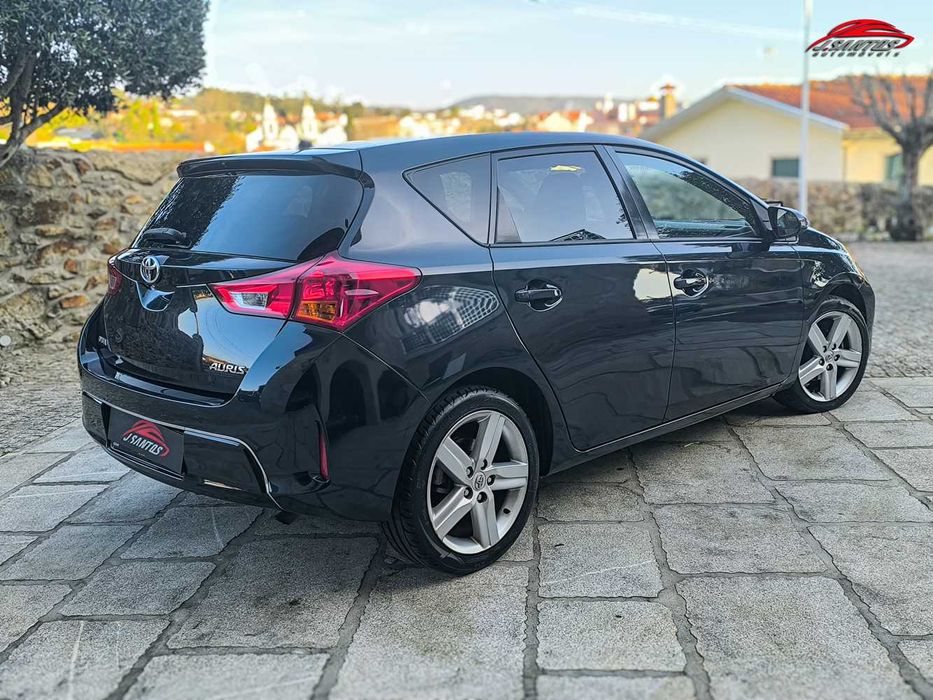 Toyota Auris 1.4 D-4D Life Plus, GPS, Câmara Traseira