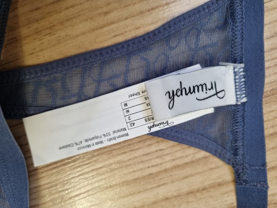 Majtki stringi Triumph L 40