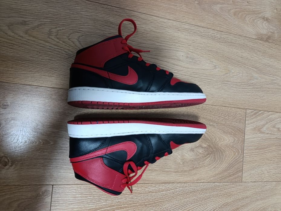 Buty Jordan 1 mid