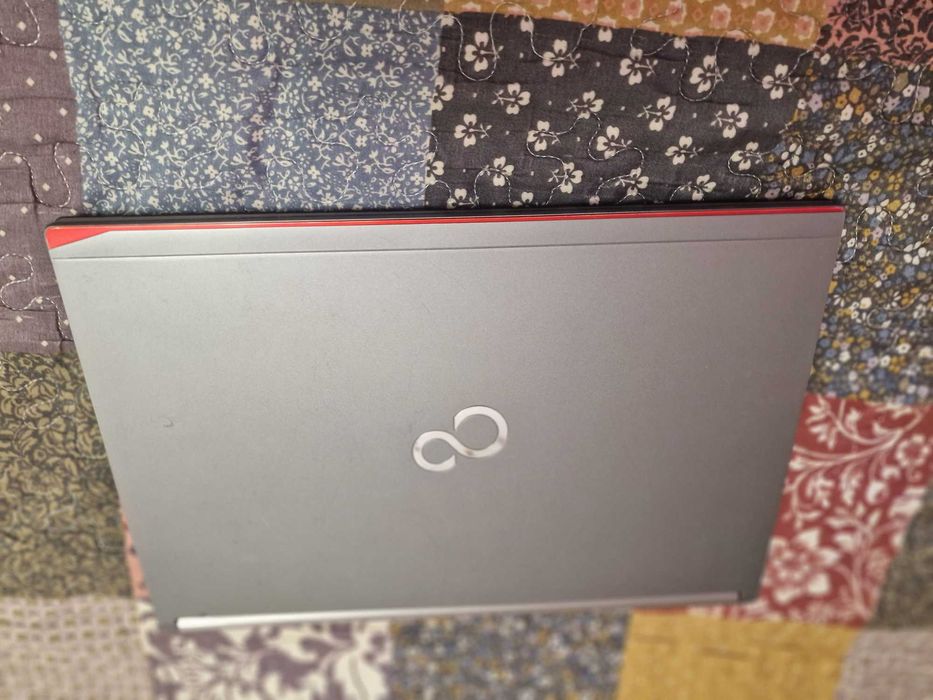 Fujitsu E746/14"/Core i5-6300U/4DDR4/HDD500 ГБ/Intel HD520 2GB