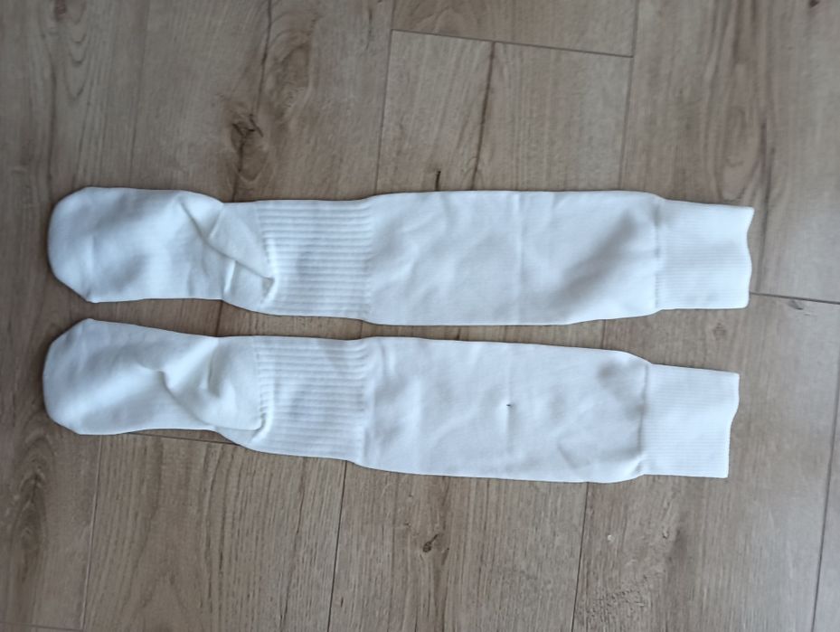 Getry piłkarskie dziecięce Nike białe rozmiar 35-38