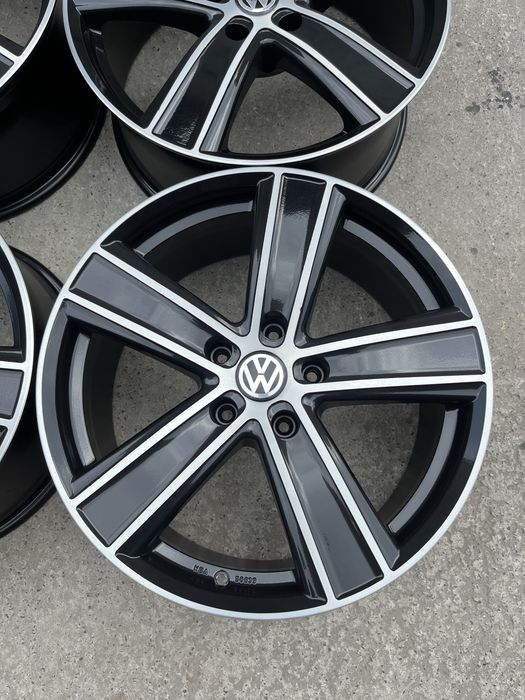 Легкосплавні диски Volkswagen Tuareg, Audi Q7 5*130R20