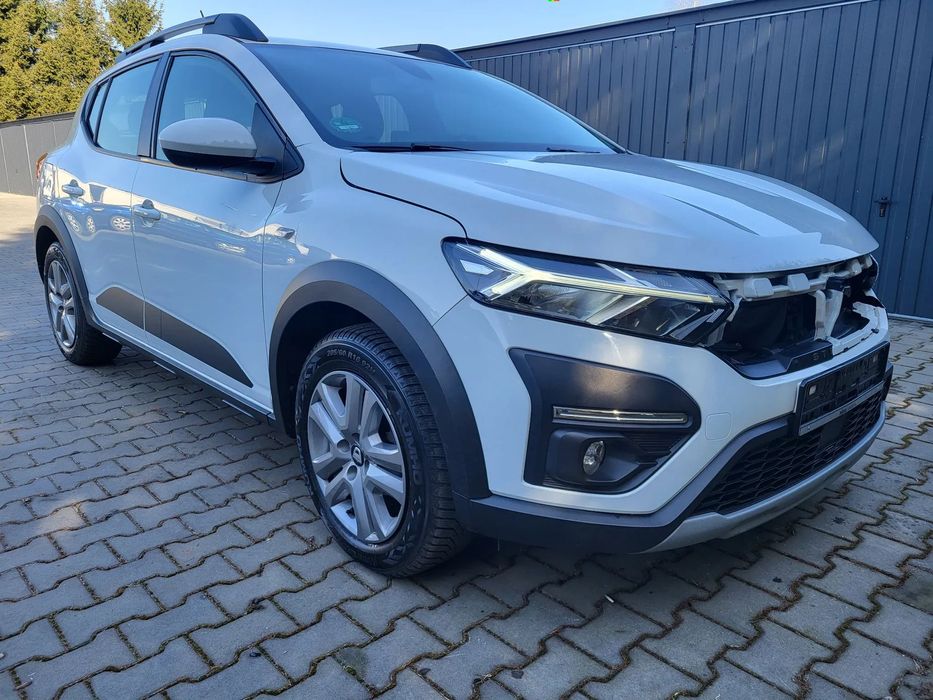 Dacia Sandero Stepway Lekko uszkodzony, podgrzewane fotele, nawigacja, 2 kluczyki, LPG