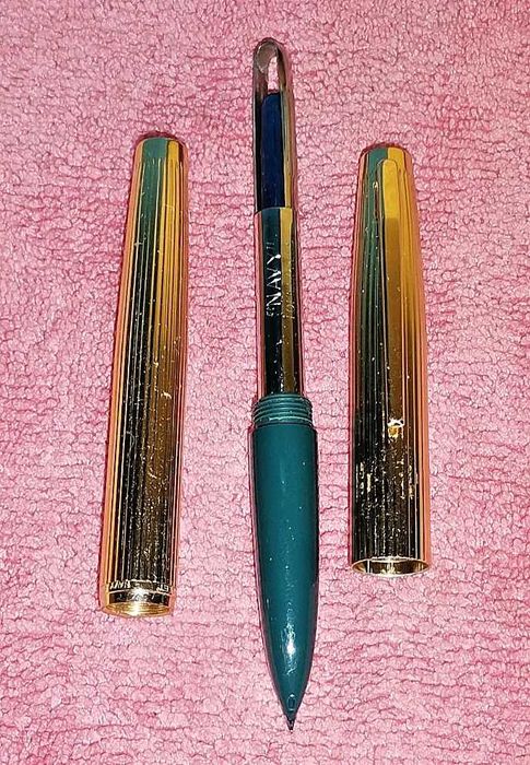 Caneta-tinteiro vintage Navy Fleet em metal dourado