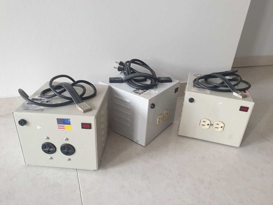 2kW, 0.8 kW Трансформатор 220/110v