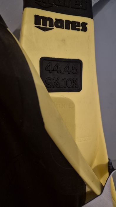 Płetwy Mares 44-45