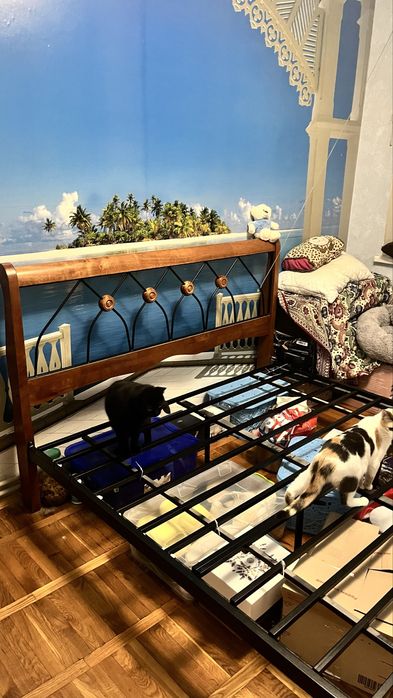 Ліжко каркарсне Б/у