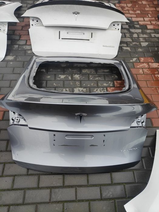 Tesla Model Y 2020-2024 Кришка багажника ляда з незначними ньюансами