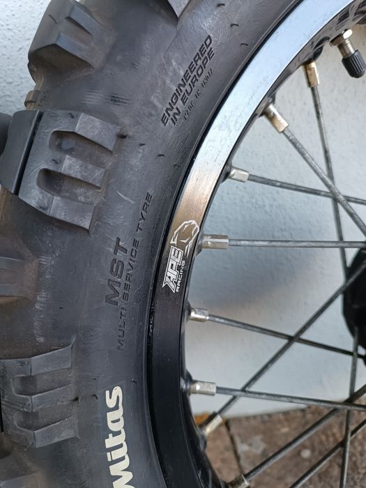 Jantes  mota APE Racing 19"/18" com Pneus Michelin e Mitas