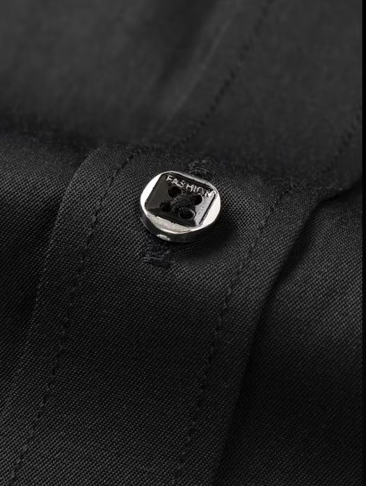 Чоловіча елегантна чорна сорочка