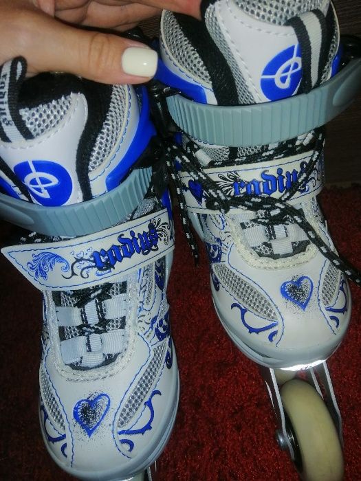 Продам роликові ковзани + комплект амуніції