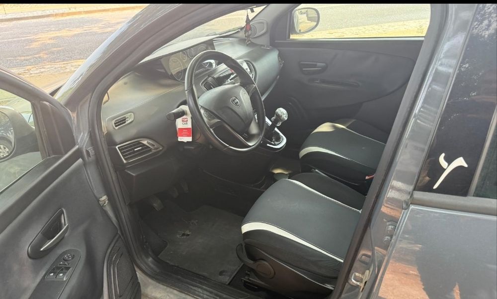 Lancia Ypsilon 1.2i GPL 2015/Excelente citadino/Econômico