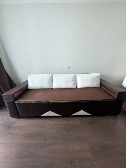 Продам диван в хорошому стані