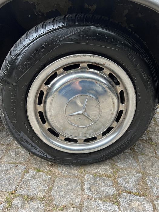 Mercedes Benz 220D (W115) - Negociável