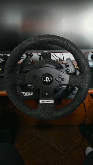 Volante Thrustmaster T150