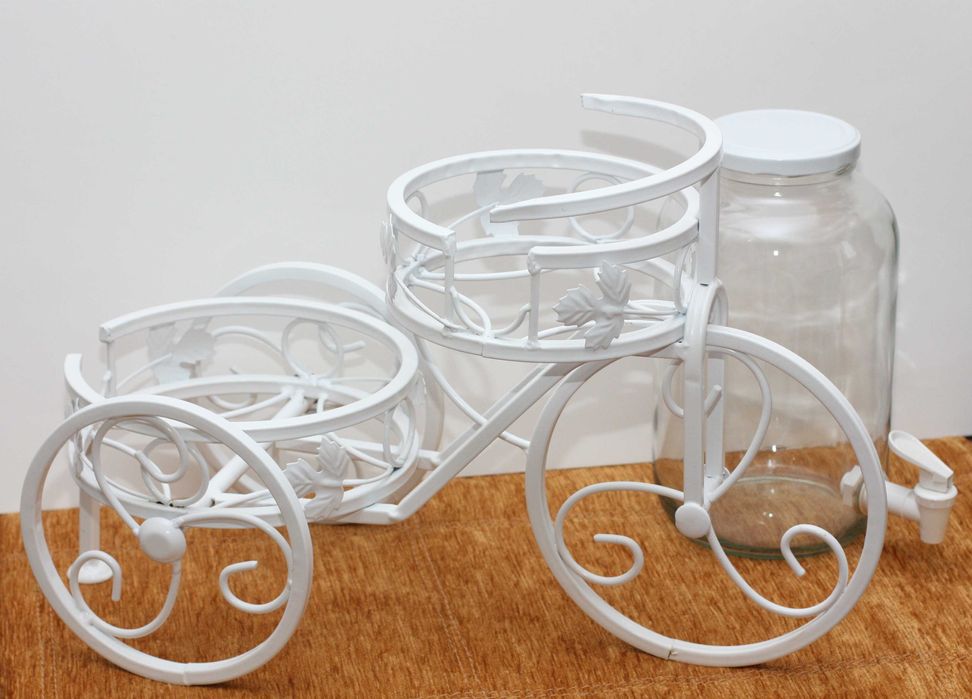 Лимонадниця для кенді бару на підставці