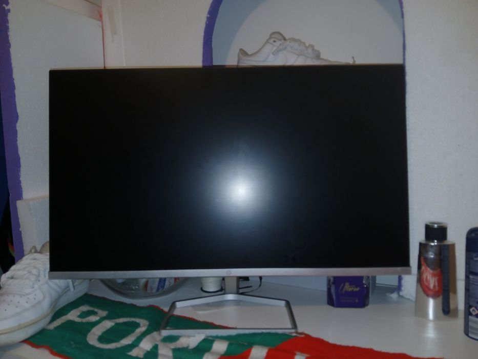Monitor HP - NOVO 200€