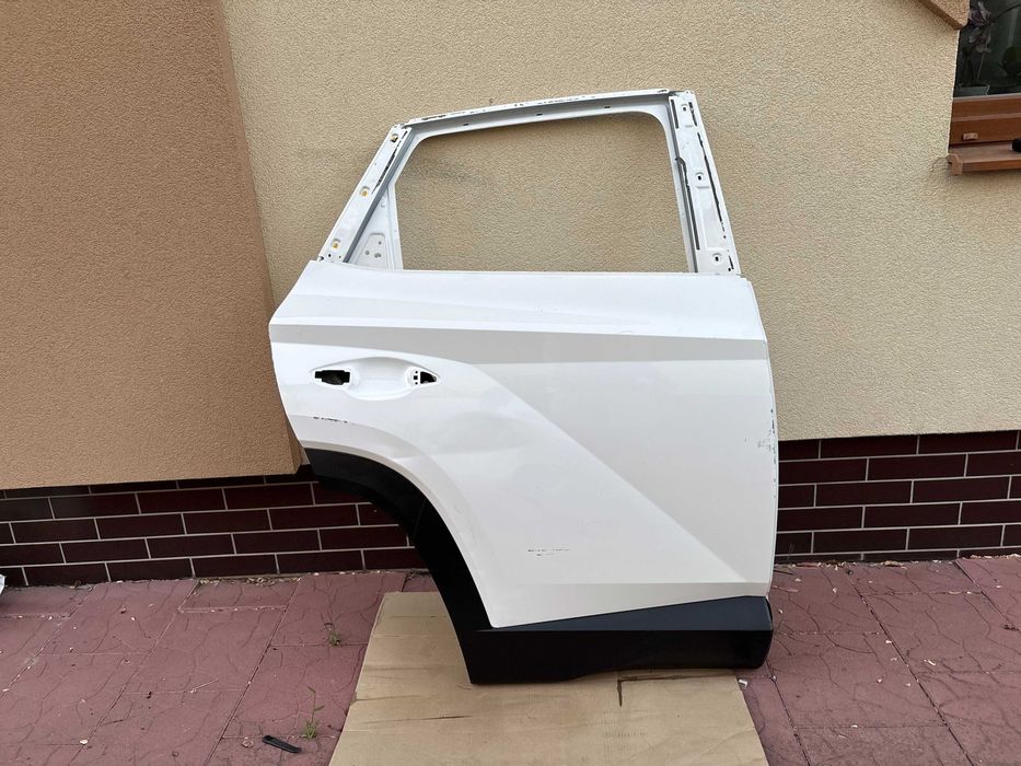 Двері задні праві Hyundai Tucson IV 4 2020-