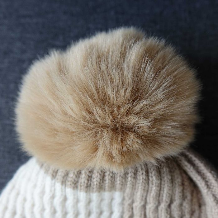 Czapka zimowa z pomponem