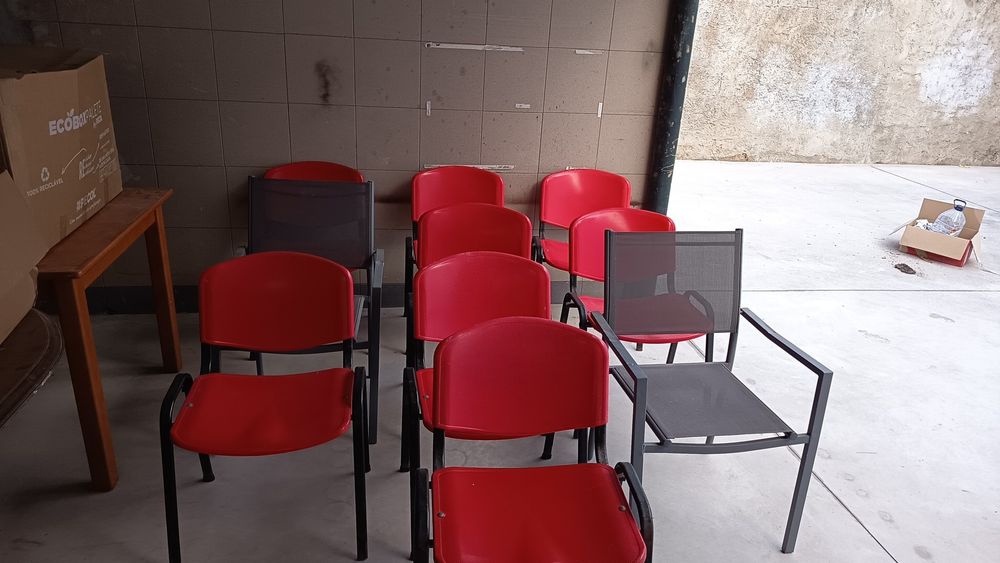 Tudo nessas e cadeiras 100 euros