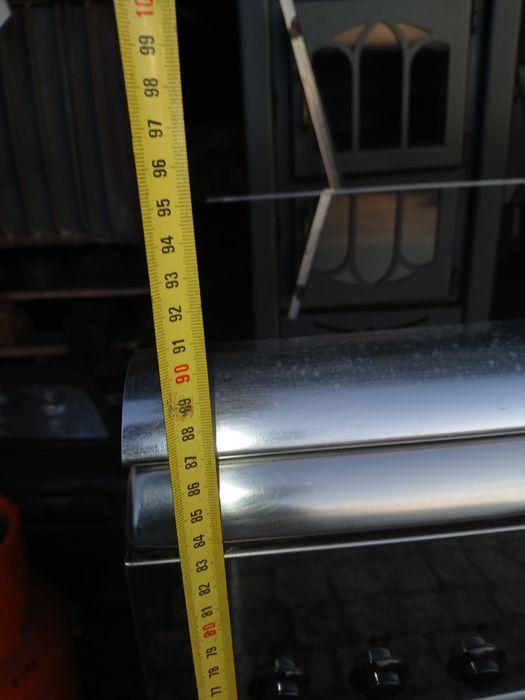 Vendo fogão semi-industrial. Com 5 bocas a gás, forno a gás e elétrico