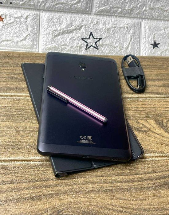 Планшет Samsung Galaxy Tab A "LTE" (8 дюймів)