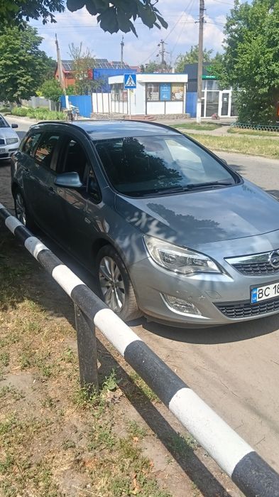 Opel astra j 2010