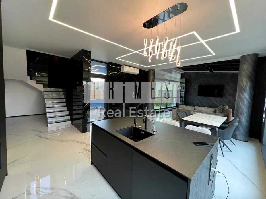 Продажа дома 210м2 в стиле Hi-Tech с ремонтом и техникой, Гатне