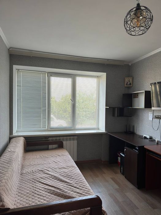 Продаж кімнат у гуртожитку