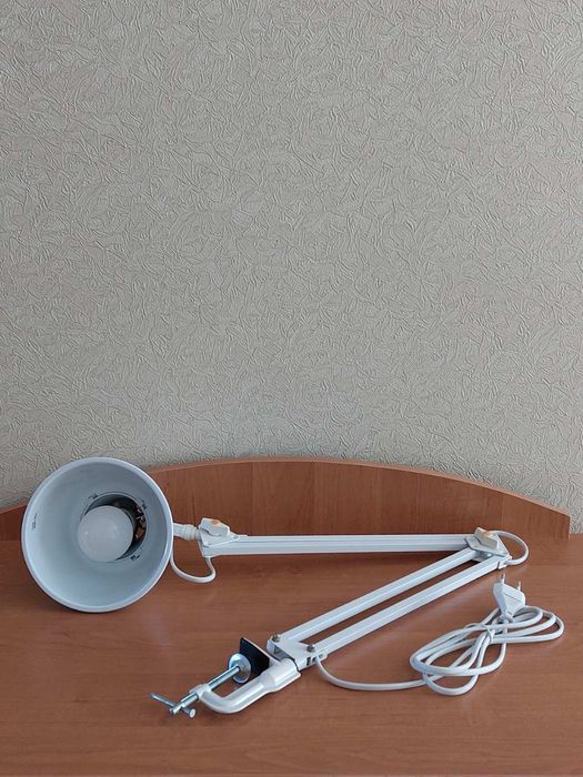 Світильник настільний DELUX TF-06 E27