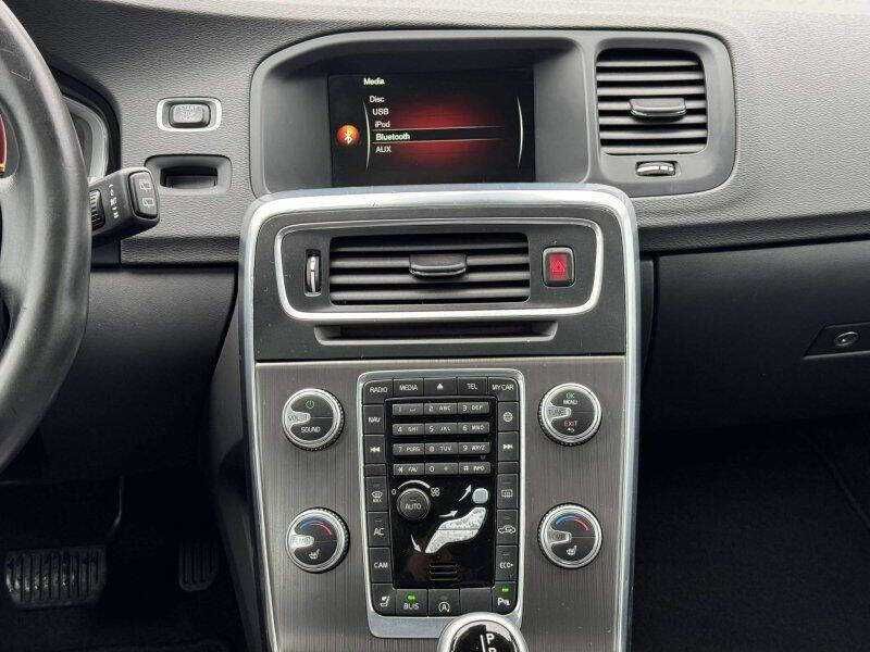 2015 Volvo V60 T5 Drive-E Premier