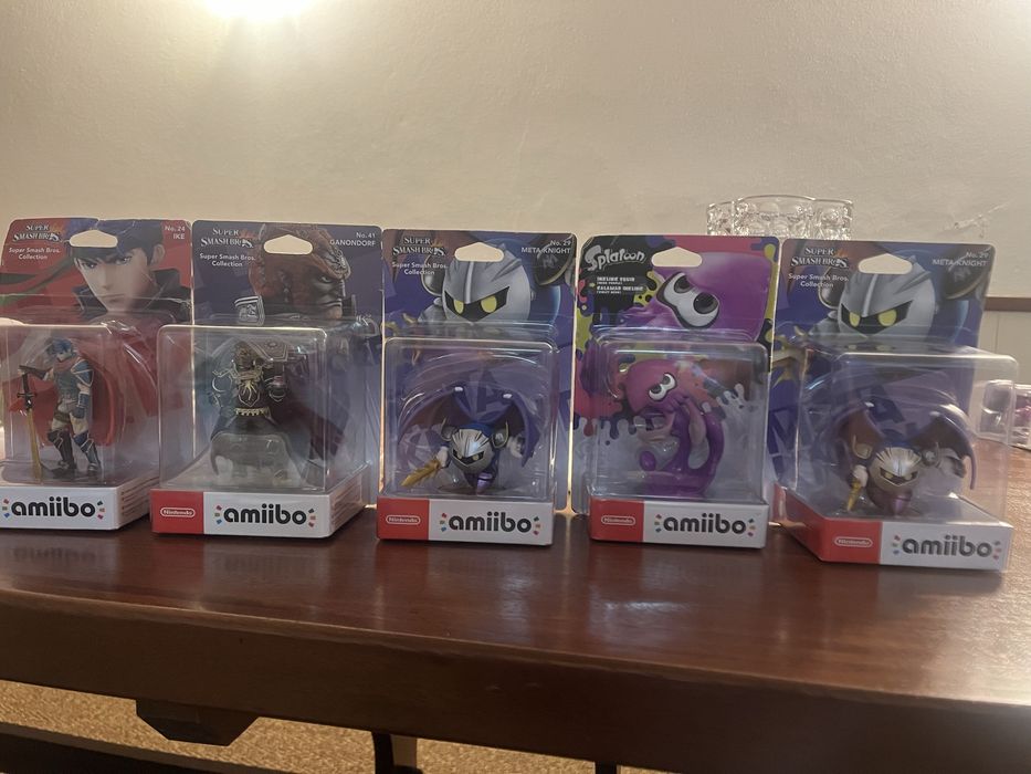 Amiibo de varias colecoes