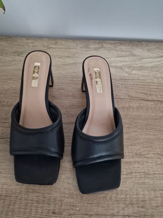 Klapki na obcasie"Primark".