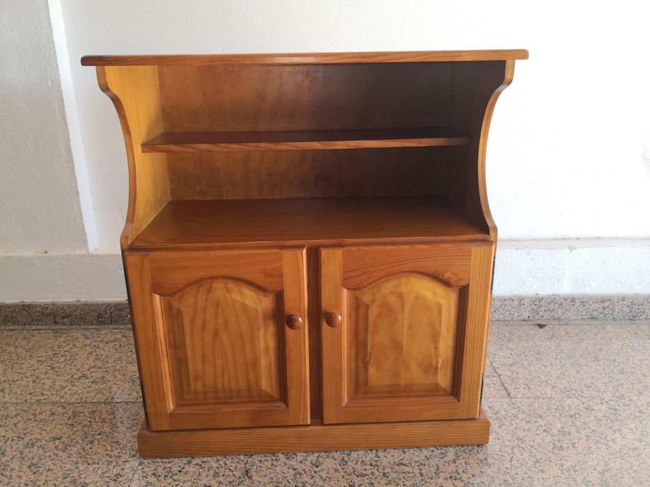 Movel televisão pinho