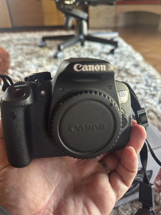 Eos. Canon. 700D