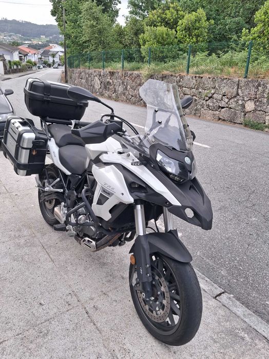 Mota benelli trk 502