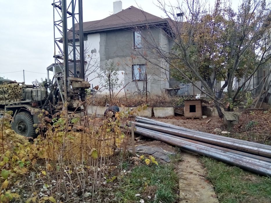 Бурение любых скважин.