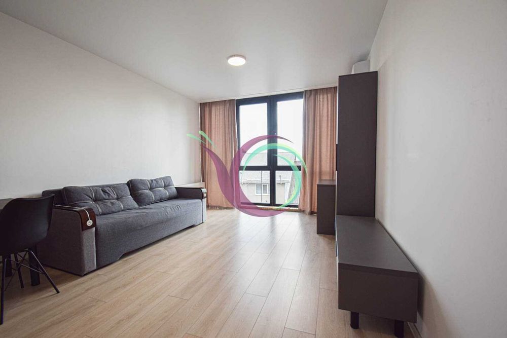 1-к. квартира-студія з ремонтом та і/о в центрі за вул. Замонастирська