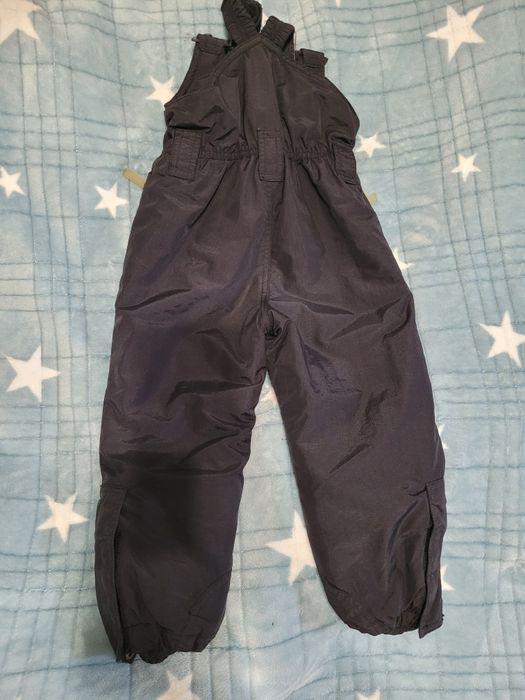 Прожам зимові лижні  штани чорні з підтяжками на 2-3р. Розмір 98