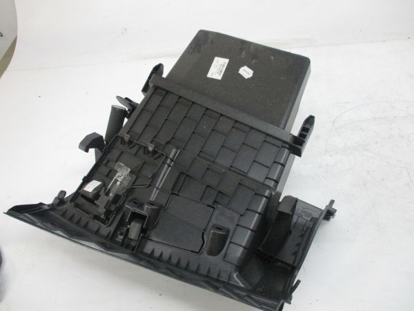 Porta luvas RENAULT Megane III (BZ0_)