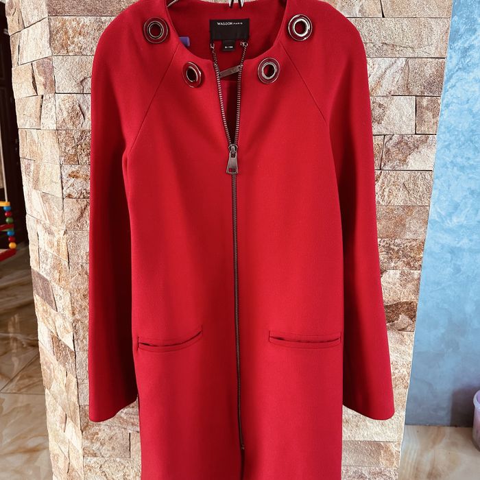 Пальто жіноче , червоне , осінь