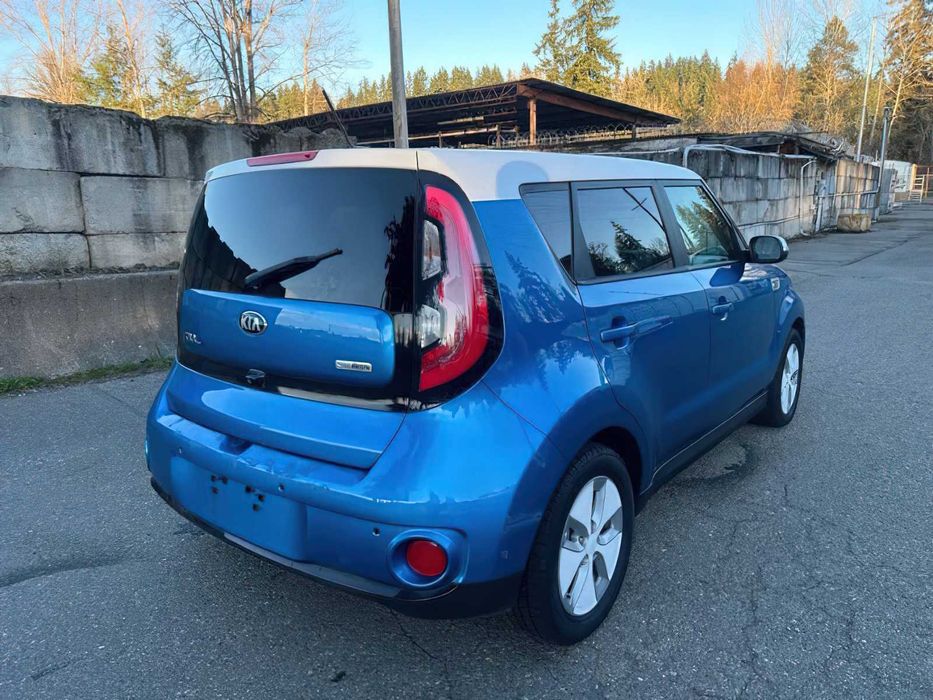 Kia Soul EV+      2015