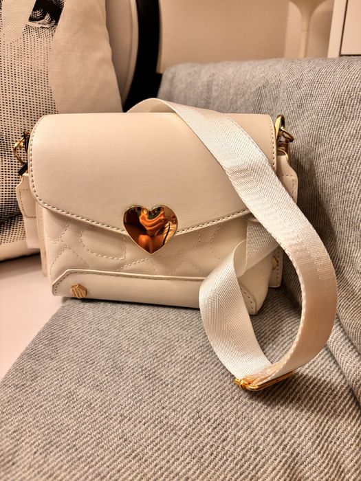 Mala nova branca com alça à tiracolo