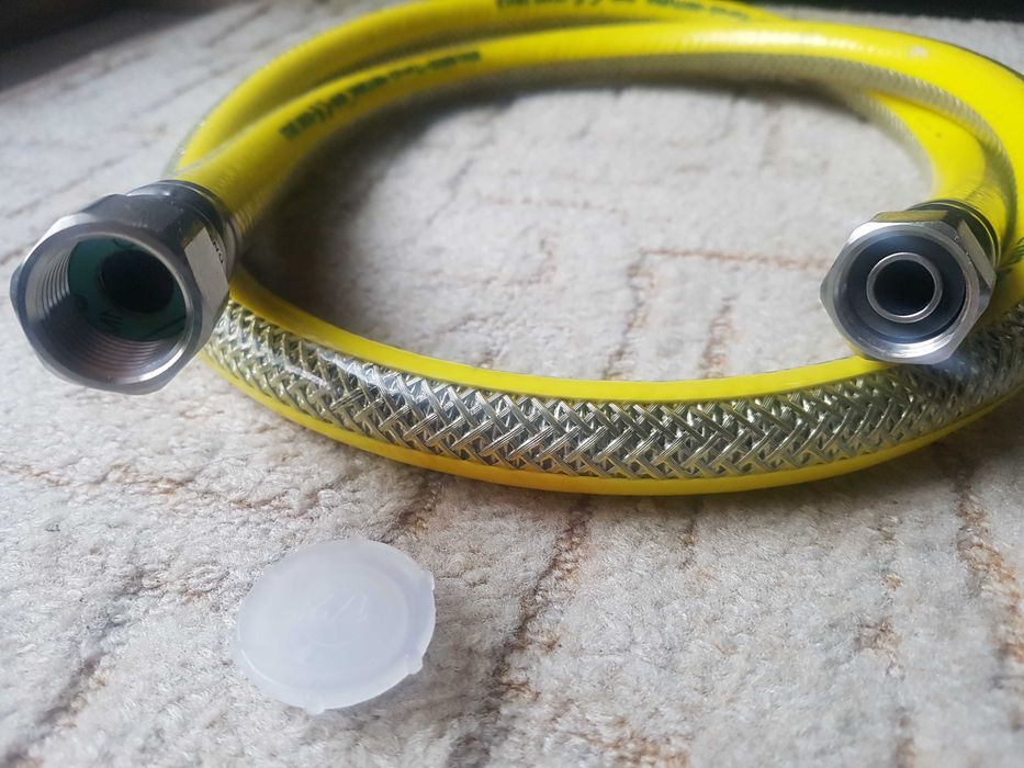 Wąż przewód do kuchenki gazowej  DN12 . 1/2 cala . NOWY .