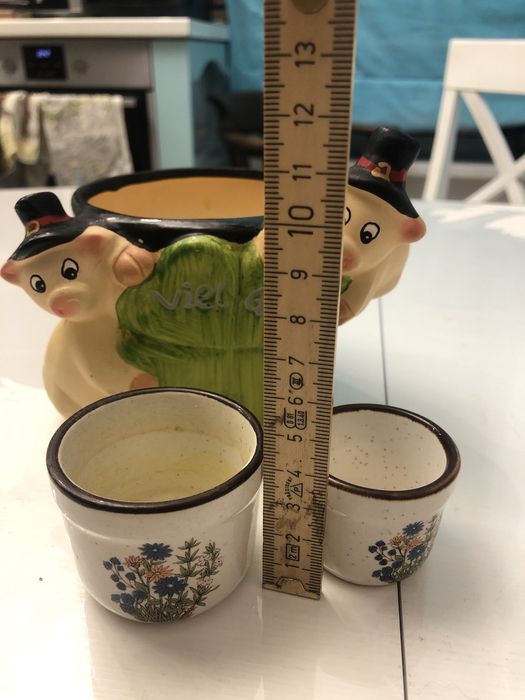 Три маленьки горщики для квітів