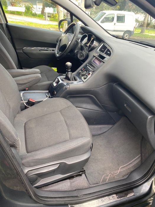 Peugeot 5008 Blue HDI