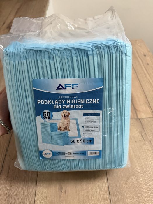 Podkłady higieniczne dla psa 60 × 90 cm – 50 szt. nowe