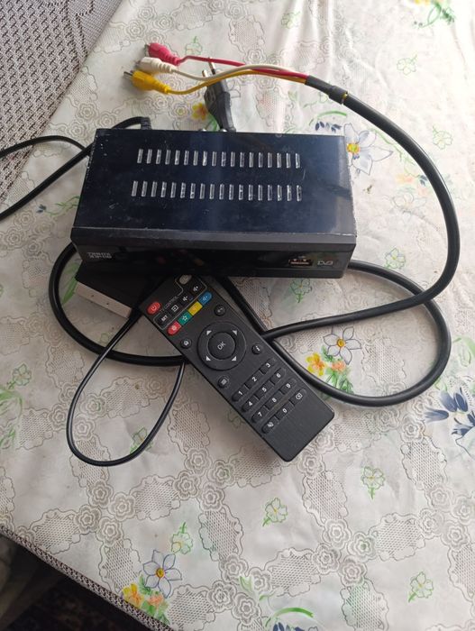 Продам приставку Т2  Box 334 ID