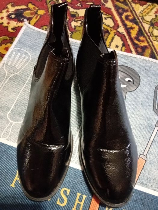 Новые Деми ботиночки лак р.43 на стельку 27.5