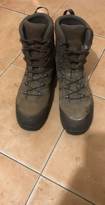 Продам берцы фирма GORE/TEX